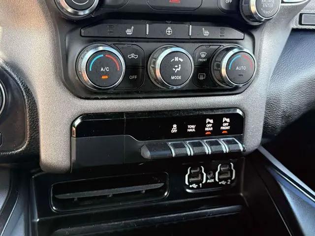 2021 Ram 1500 Big Horn Crew Cab 4x4 5'7" Box