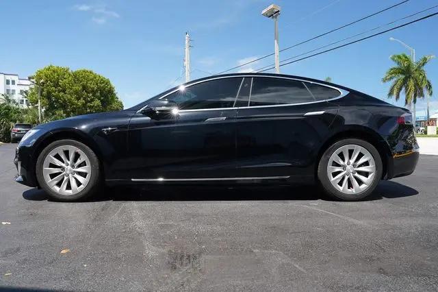 2018 Tesla Model S 75D