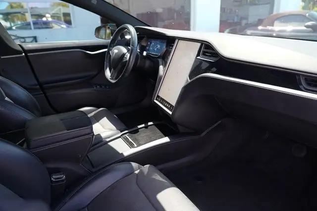 2018 Tesla Model S 75D