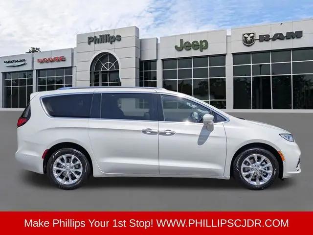 2021 Chrysler Pacifica Touring L