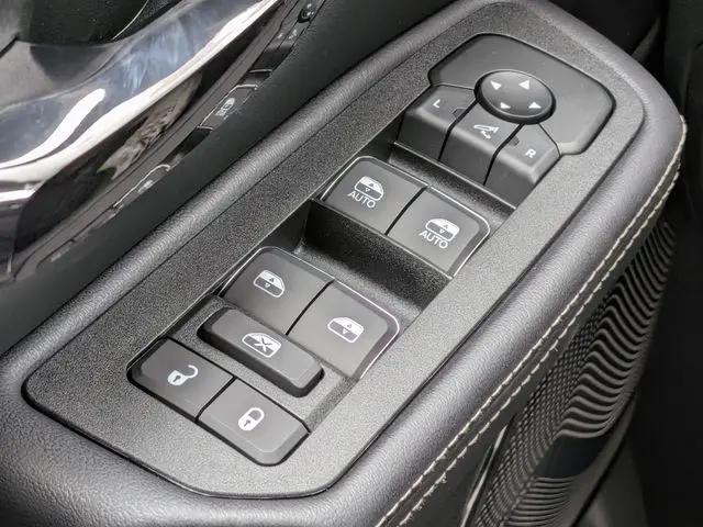 2026 Ram 1500 Limited Crew Cab 4x4 57 Box