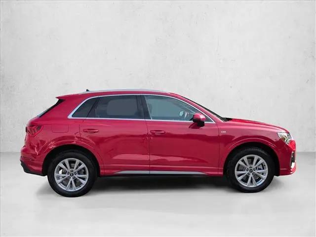 2025 Audi Q3 Premium 45 TFSI S line quattro Tiptronic