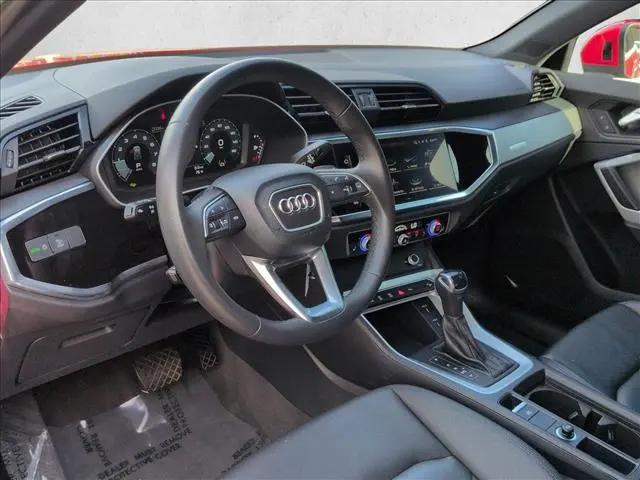 2025 Audi Q3 Premium 45 TFSI S line quattro Tiptronic