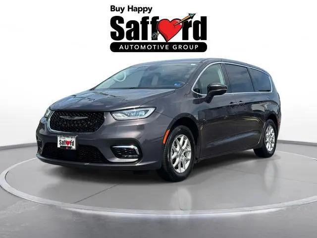 2023 Chrysler Pacifica Touring L for sale in Richmond, VA