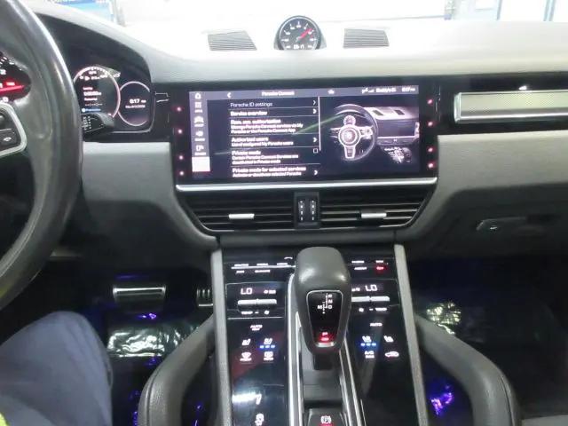 2020 Porsche Cayenne S