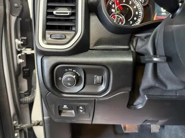 2021 Ram 1500 Big Horn Crew Cab 4x4 5'7" Box