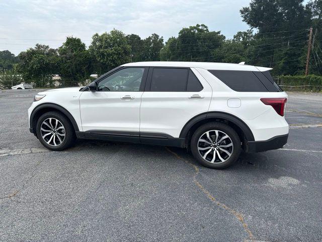 2022 Ford Explorer ST-Line