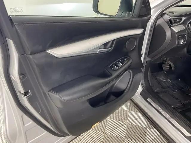 2021 INFINITI QX50 LUXE