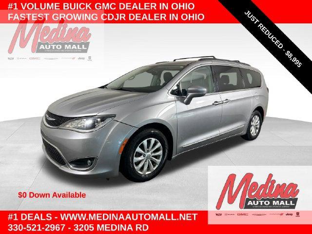 2017 Chrysler Pacifica Touring-L for sale in Medina, OH