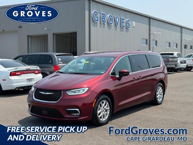 2023 Chrysler Pacifica Touring L for sale in Cape Girardeau, MO