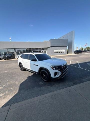 2024 Volkswagen Atlas 2.0T Peak Edition SE w/Technology for sale in Plainfield, IN