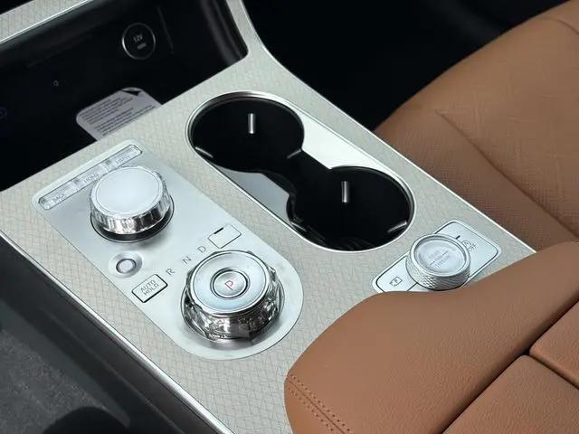 2027 Genesis GV80 2.5T Prestige
