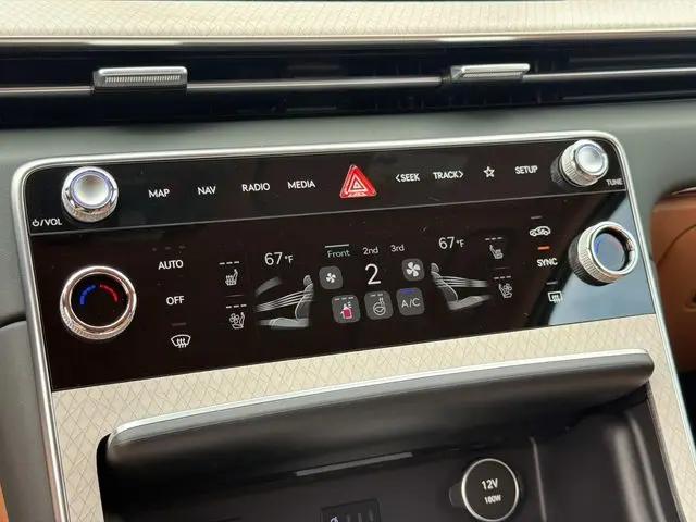 2027 Genesis GV80 2.5T Prestige