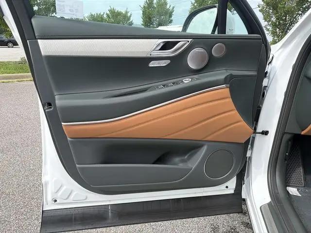 2027 Genesis GV80 2.5T Prestige
