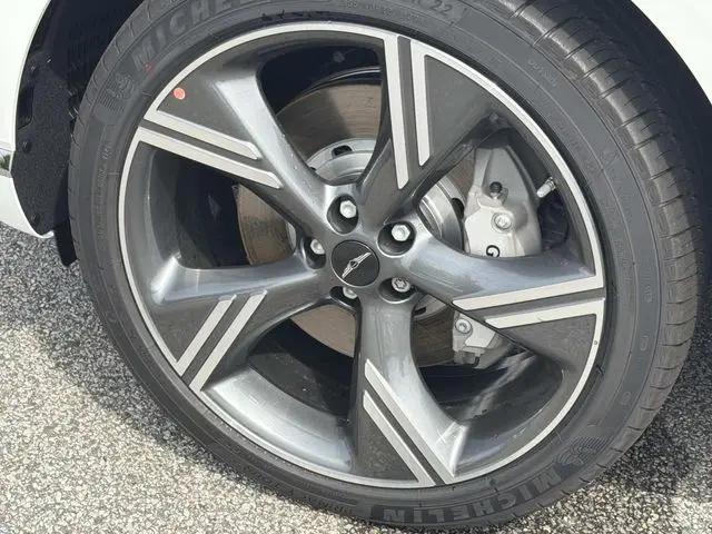 2027 Genesis GV80 2.5T Prestige