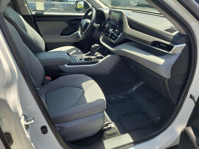 2021 Toyota Highlander LE