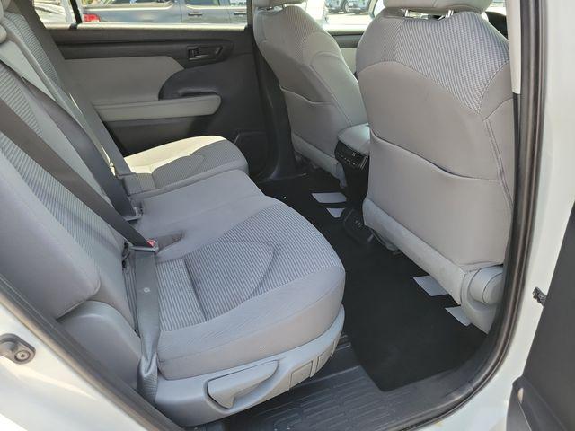 2021 Toyota Highlander LE