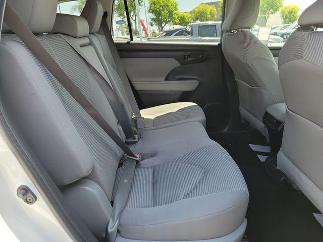 2021 Toyota Highlander LE