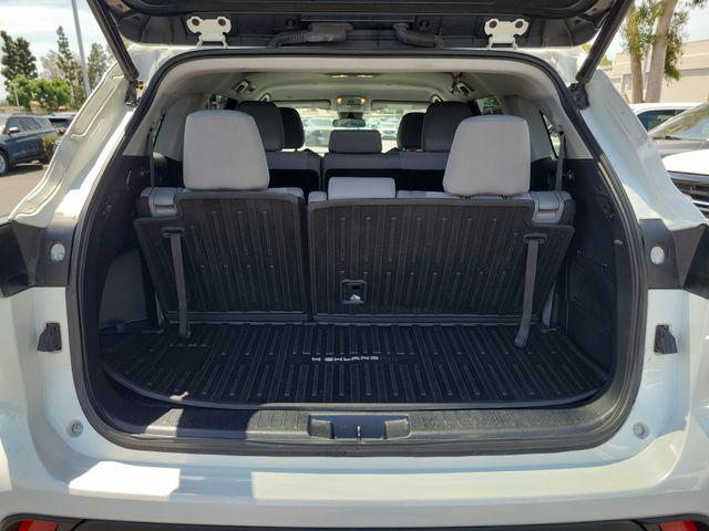 2021 Toyota Highlander LE