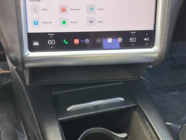 2017 Tesla Model S 90D