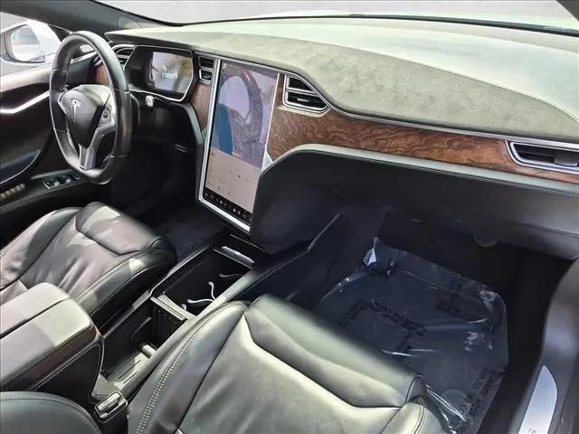 2017 Tesla Model S 90D
