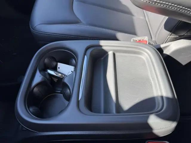 2027 Chrysler Pacifica Select AWD