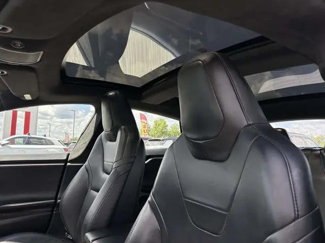 2016 Tesla Model S 75D