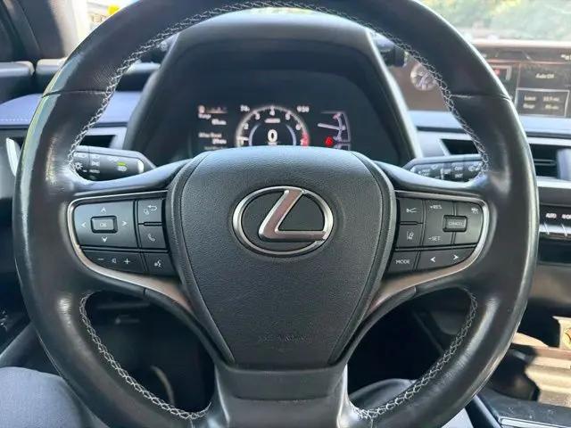 2021 Lexus UX 200 UX 200