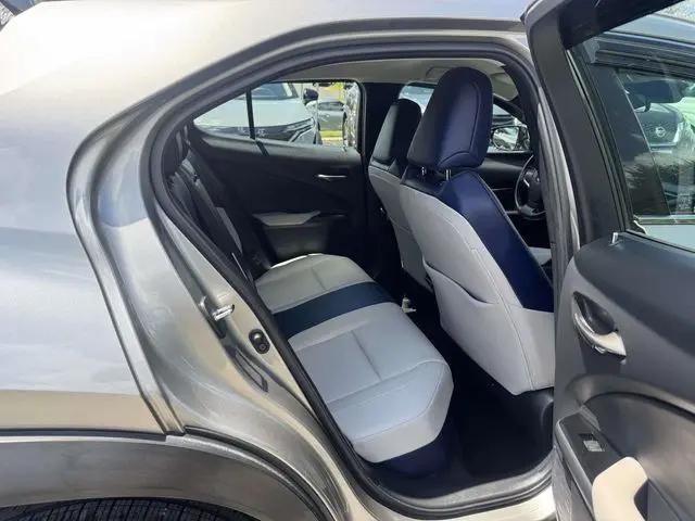 2021 Lexus UX 200 UX 200
