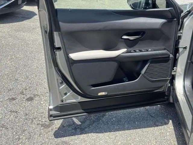 2021 Lexus UX 200 UX 200