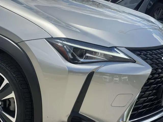 2021 Lexus UX 200 UX 200