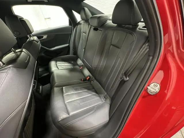 2023 Audi A4 Premium Plus 45 TFSI S line quattro S tronic