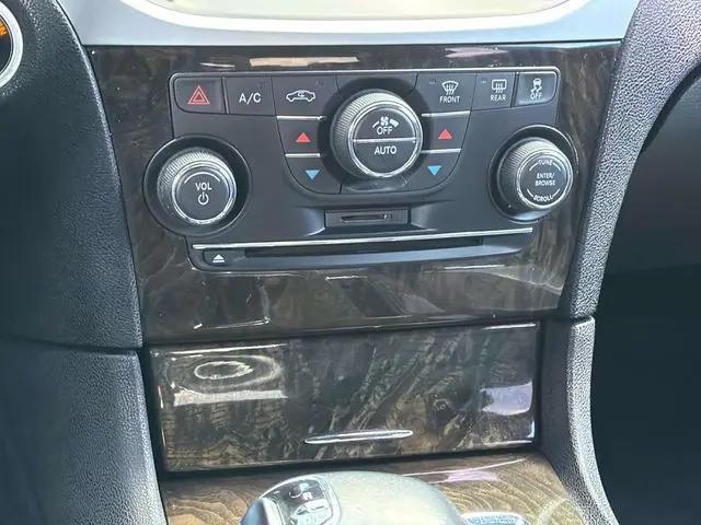 2014 Chrysler 300 AWD