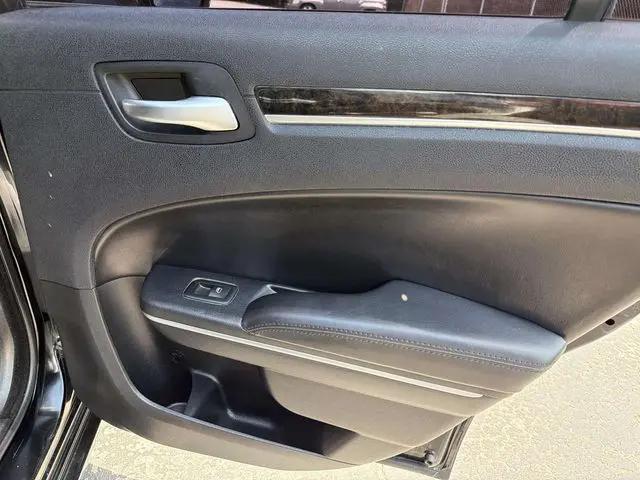 2014 Chrysler 300 AWD