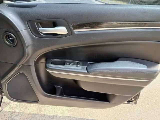 2014 Chrysler 300 AWD