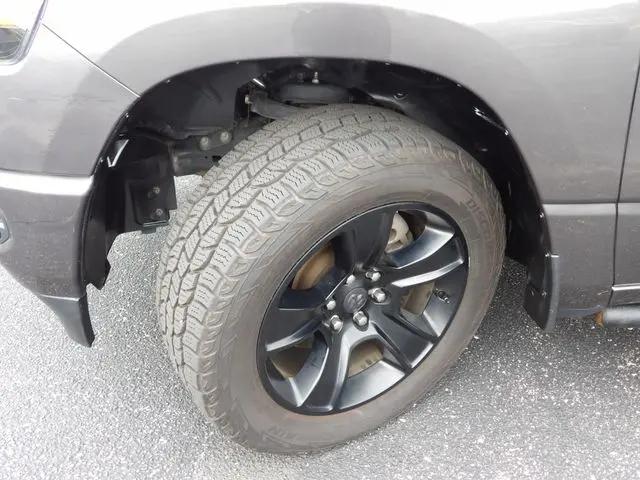 2020 Ram 1500 Big Horn Crew Cab 4x4 57 Box