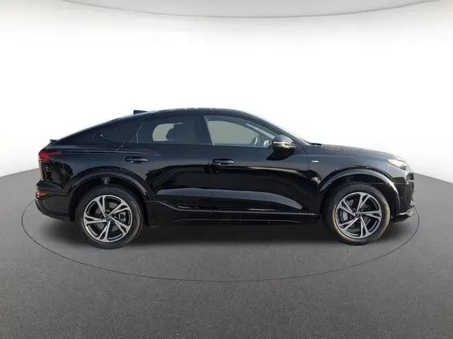 2027 Audi Q6 e-tron Sportback Premium quattro