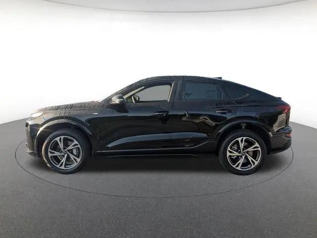 2027 Audi Q6 e-tron Sportback Premium quattro