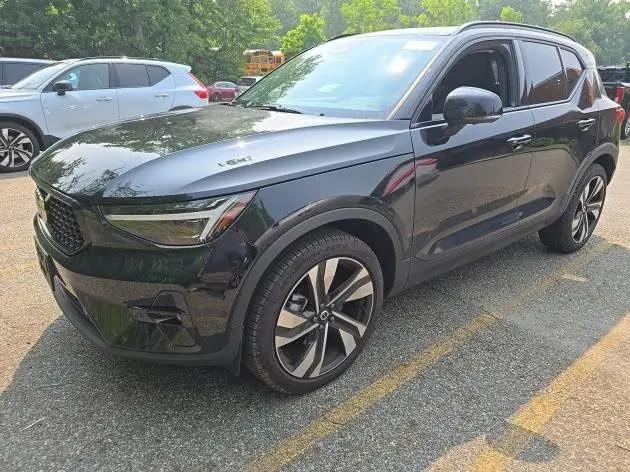2025 Volvo XC40 B5 Ultra Dark Theme for sale in Concord, NH