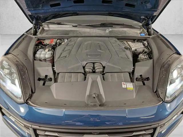 2024 Porsche Cayenne S