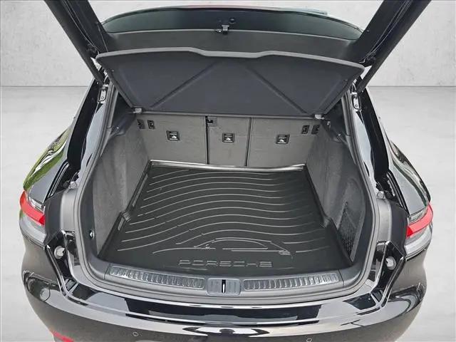 2021 Porsche Macan S