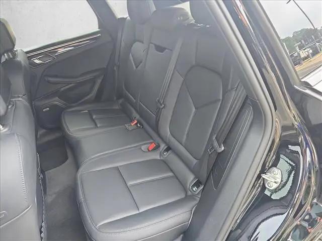 2021 Porsche Macan S