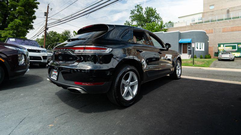 2019 Porsche Macan Base
