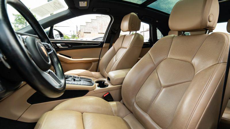 2019 Porsche Macan Base