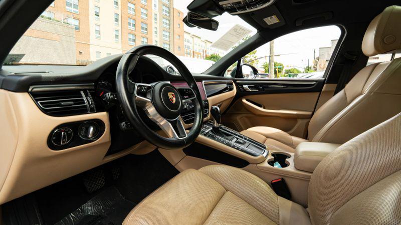 2019 Porsche Macan Base