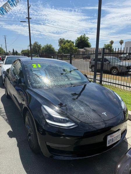 2021 Tesla Model 3 Standard Range Plus Rear-Wheel Drive