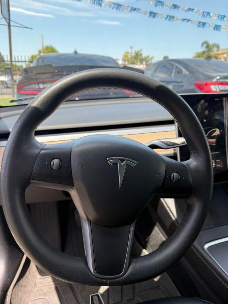 2021 Tesla Model 3 Standard Range Plus Rear-Wheel Drive