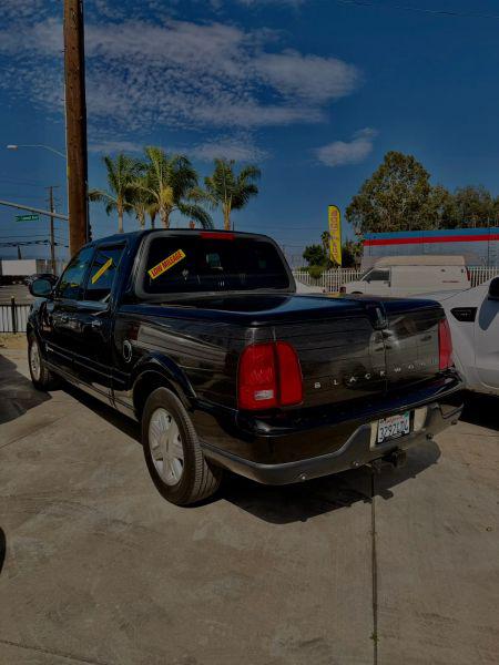 2002 Lincoln Blackwood Base