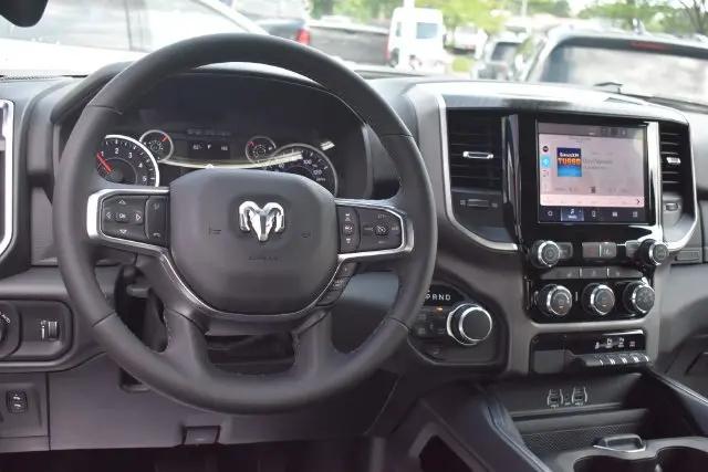 2026 Ram 1500 Big Horn Crew Cab 4x4 57 Box
