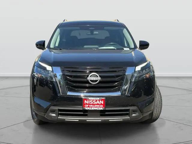 2024 Nissan Pathfinder SV FWD